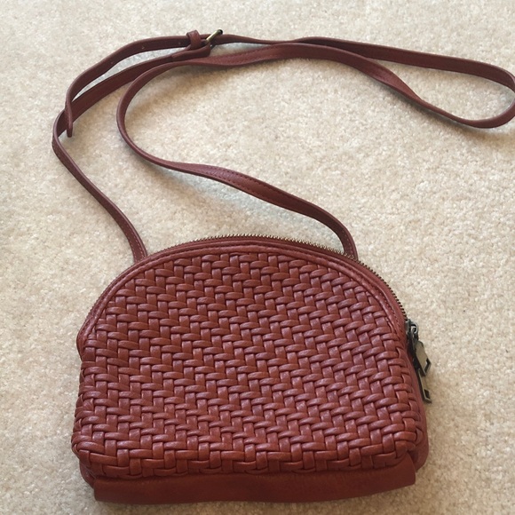 Antik Kraft Handbags - Woven look crossbody purse